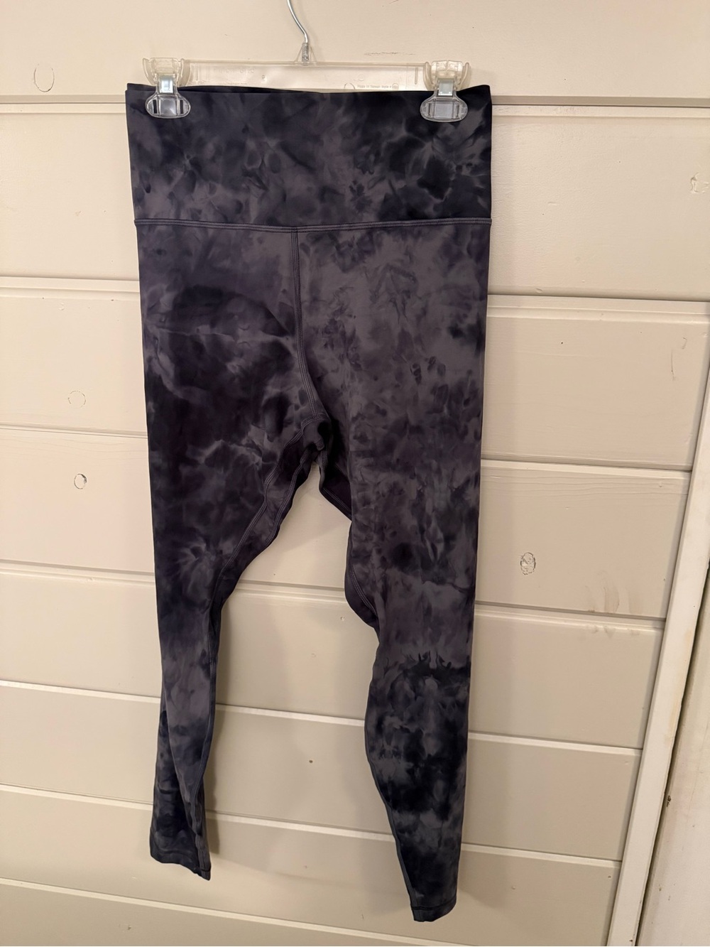 lululemon athletica align diamond she. Size 20. 25”